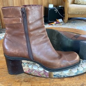 COPY - Vintage Y2K Liz Claiborne Leather Ankle Boots